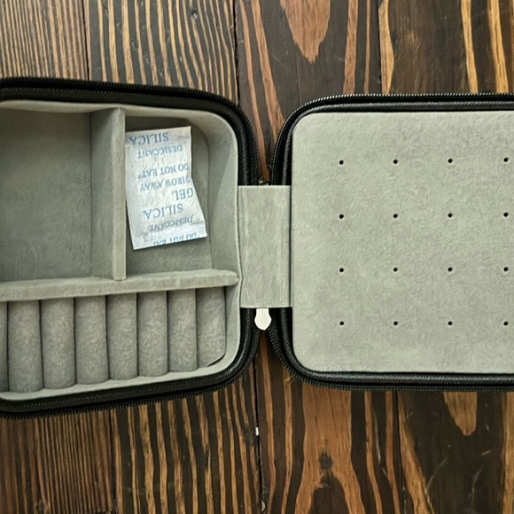 “K” Initial Jewelry Case - Picture 2 of 3